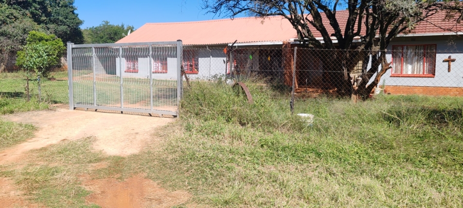  Bedroom Property for Sale in Hartbeespoort Rural North West